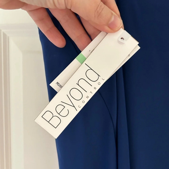 NWT Beyond Control Solid Front-Cascade Tankini Top in Blue NEW - Picture 6 of 7